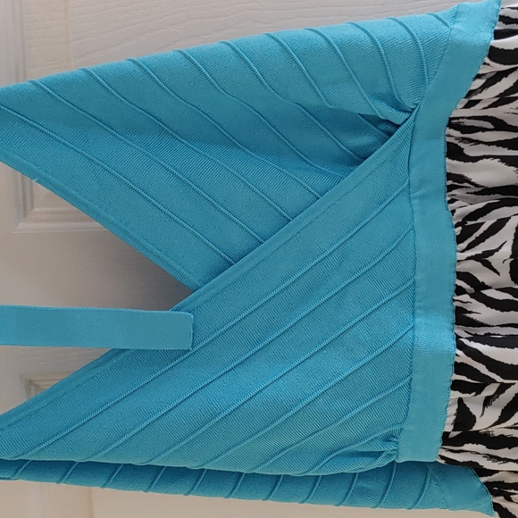 Size 3x maxi  halter dress. - Picture 3 of 6